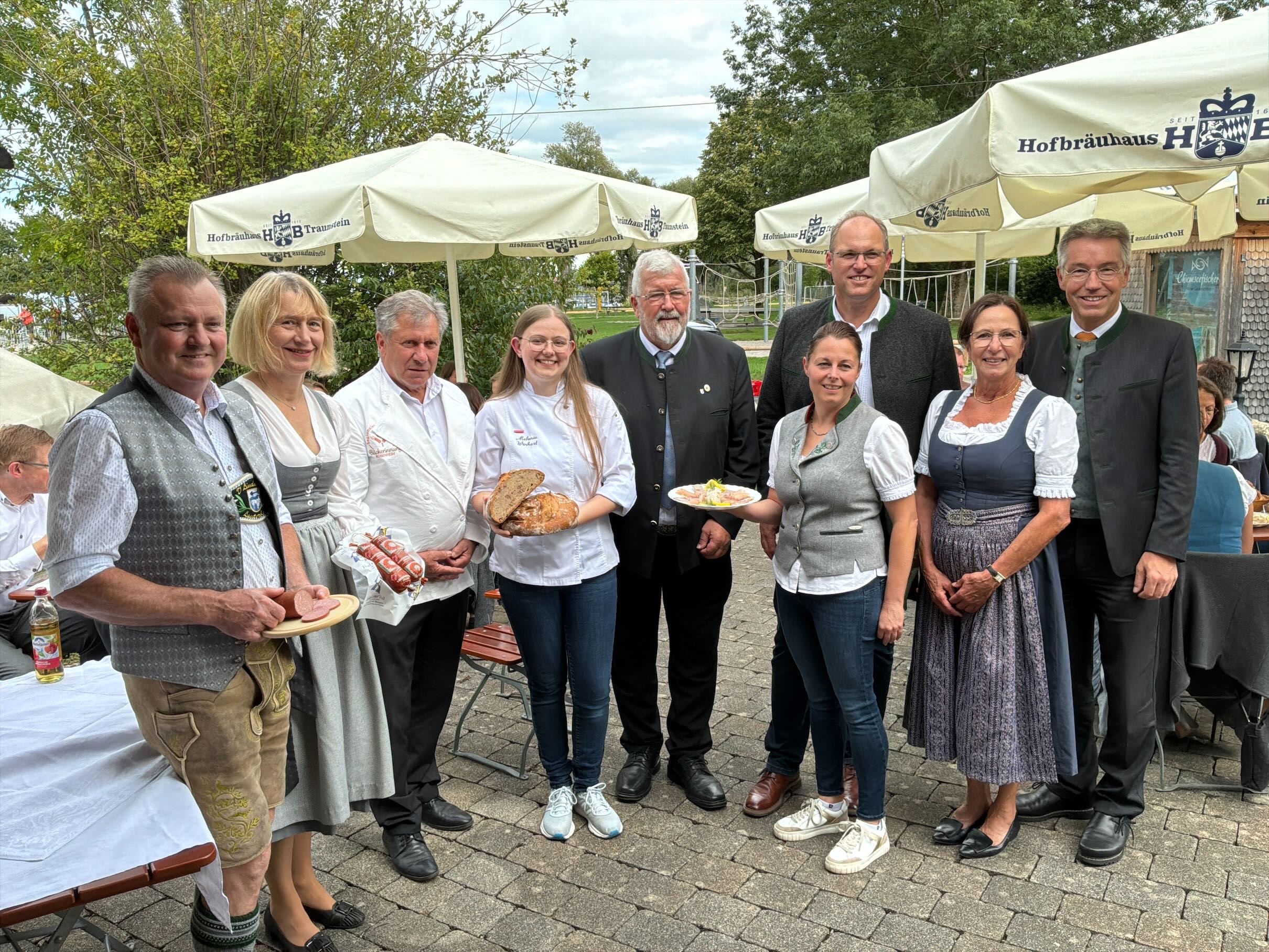 Handwerk und Landwirtschaft Hand in Hand