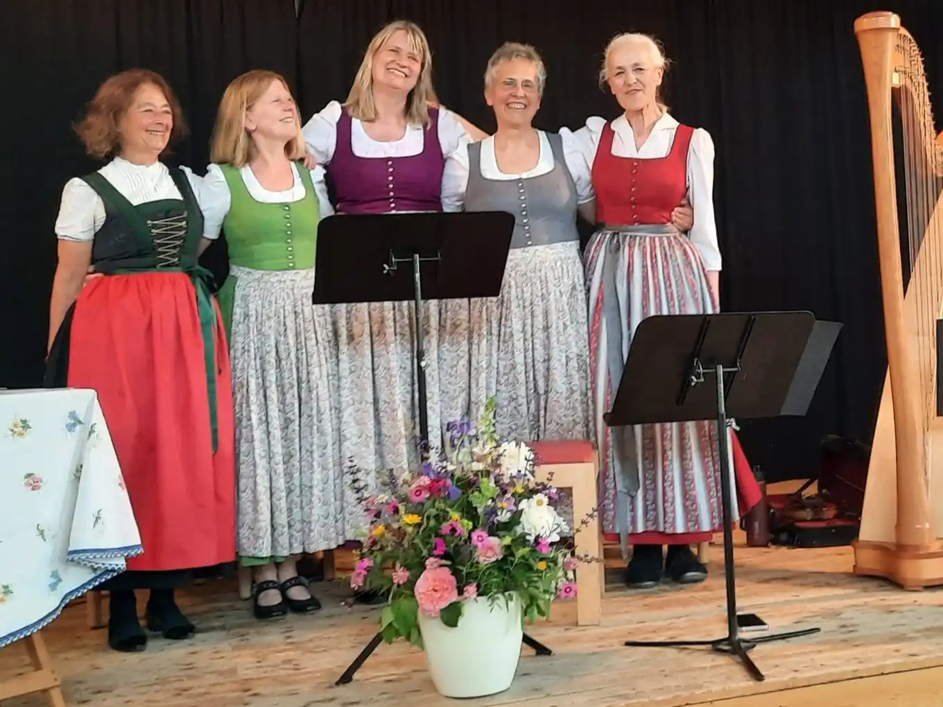 Würzige Lieder zwischen Liebe und Wahnsinn