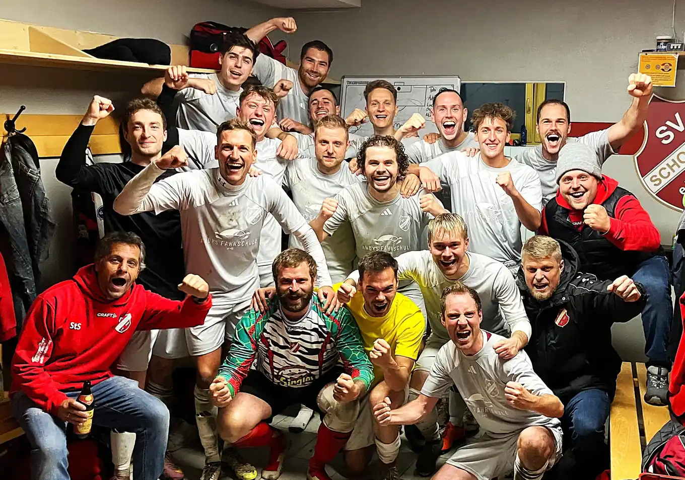 Ein Hoch auf Spielertrainer Yannick