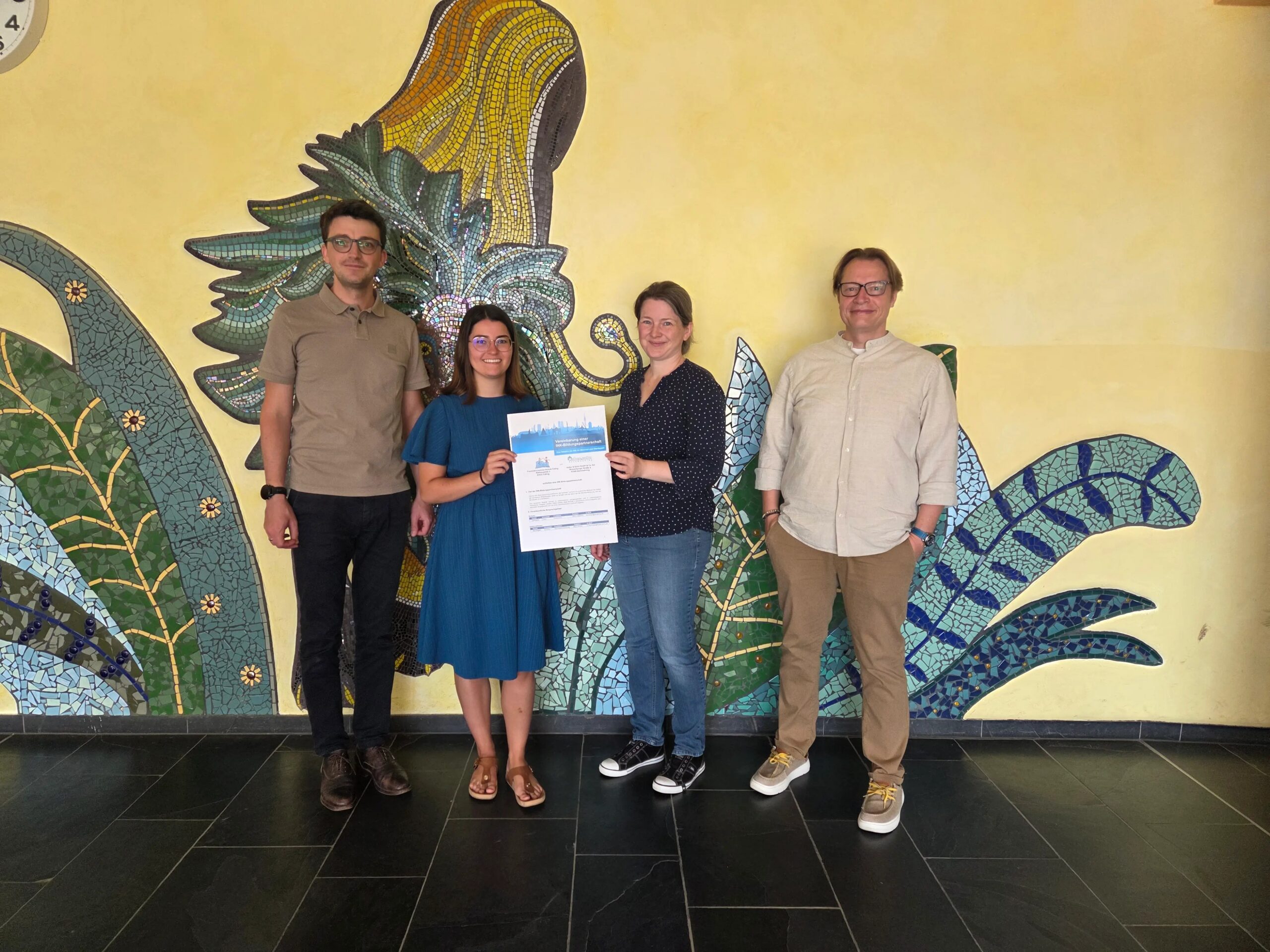 Schule und Wirtschaft Hand in Hand