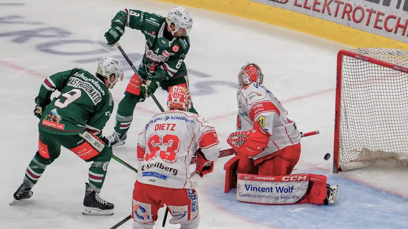 Adams Tor aus 45 Metern leitet 4:1-Heimsieg ein