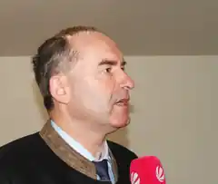 Hubert Aiwanger spricht am Kirta-Montag