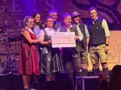 Für guten Zweck: Rekorderlös im Zeilinger-Festzelt